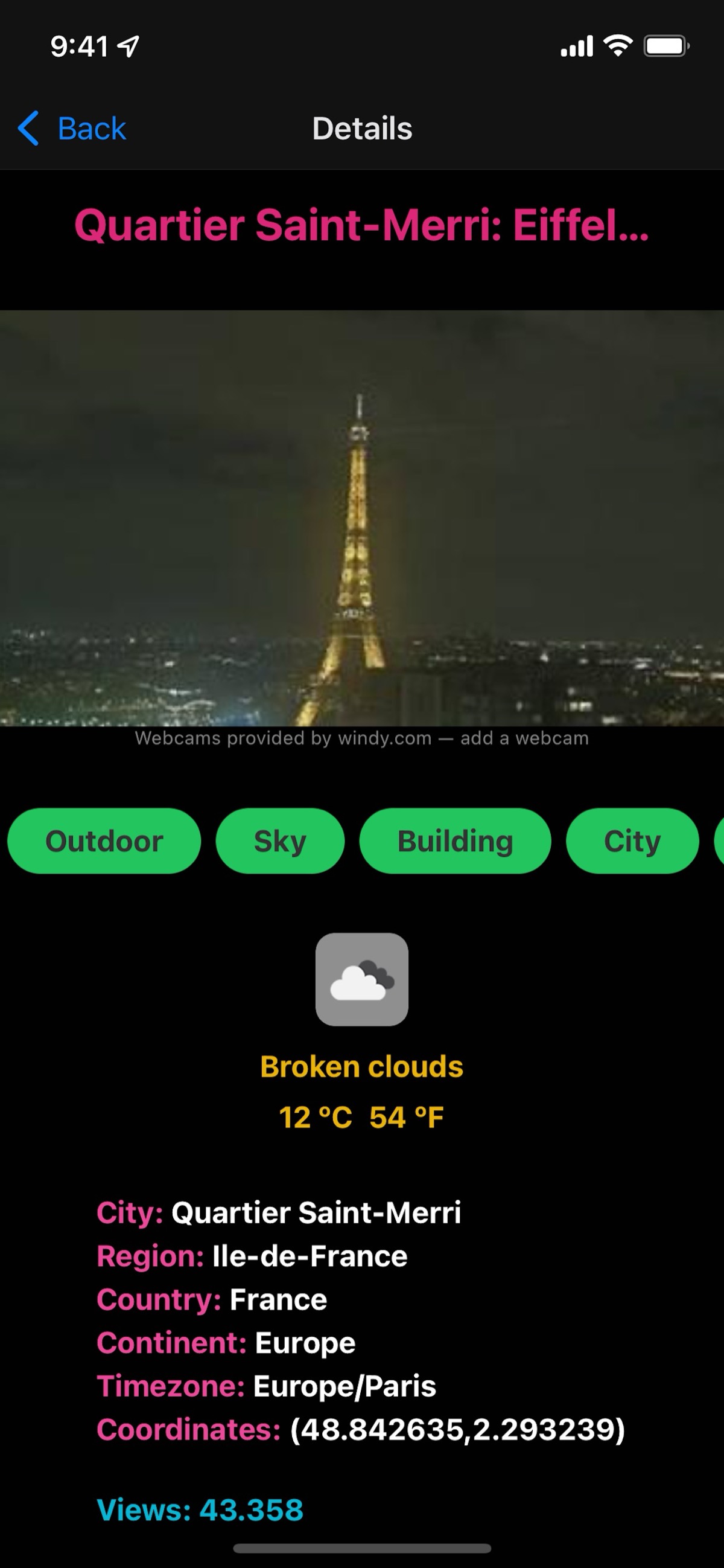 Map view with clustered webcam markers